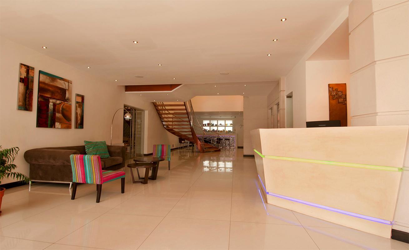 Hotel Kilton Bariloche Buitenkant foto